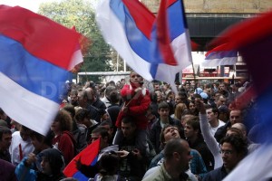 1286650040-antigay-pride-protest--belgrade_468768.jpg