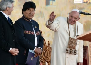 evo-morales-al-papa-francisco--jpg_654x469.jpg